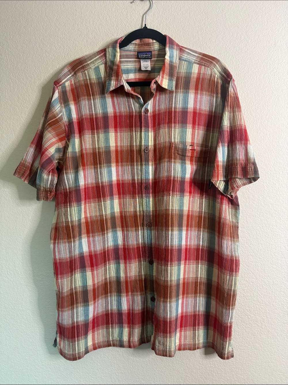 Patagonia Men's Short-Sleeve Red Plaid Button-Up Shirt sz XXL